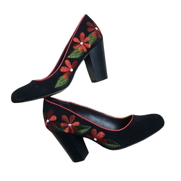Ciao Bella Yasmin Suede Red Floral Embroidery Pump size 6m - Picture 3 of 7